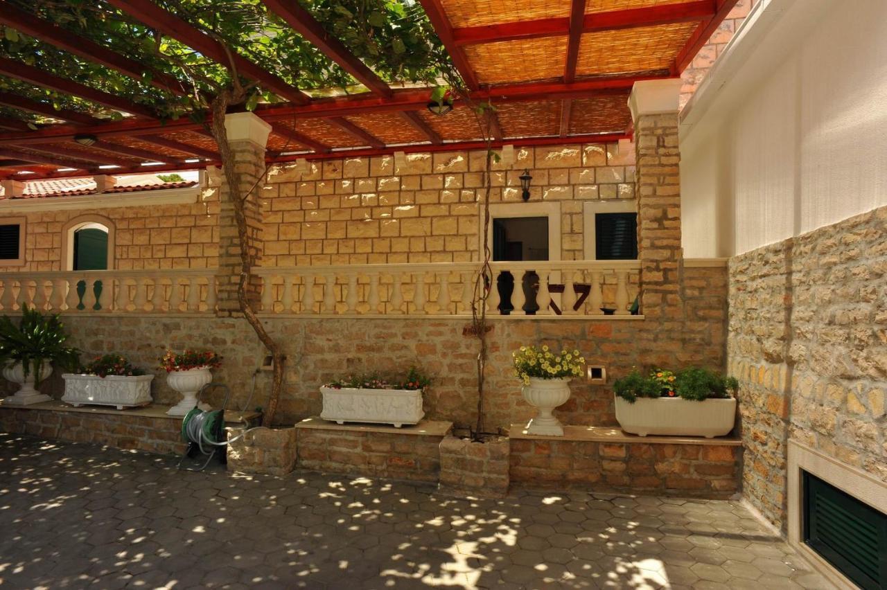 Villa Anni Sutivan Buitenkant foto